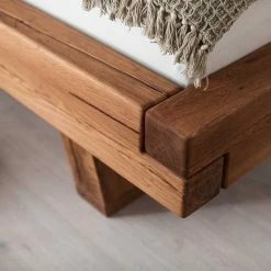 Balkenbett Aus Eichenholz Mit Kufen - Piassona -Massivholzbetten Shop balkenbett aus eichenholz mit kufen ohne kopfteil geoeltes massivholz piassona 04