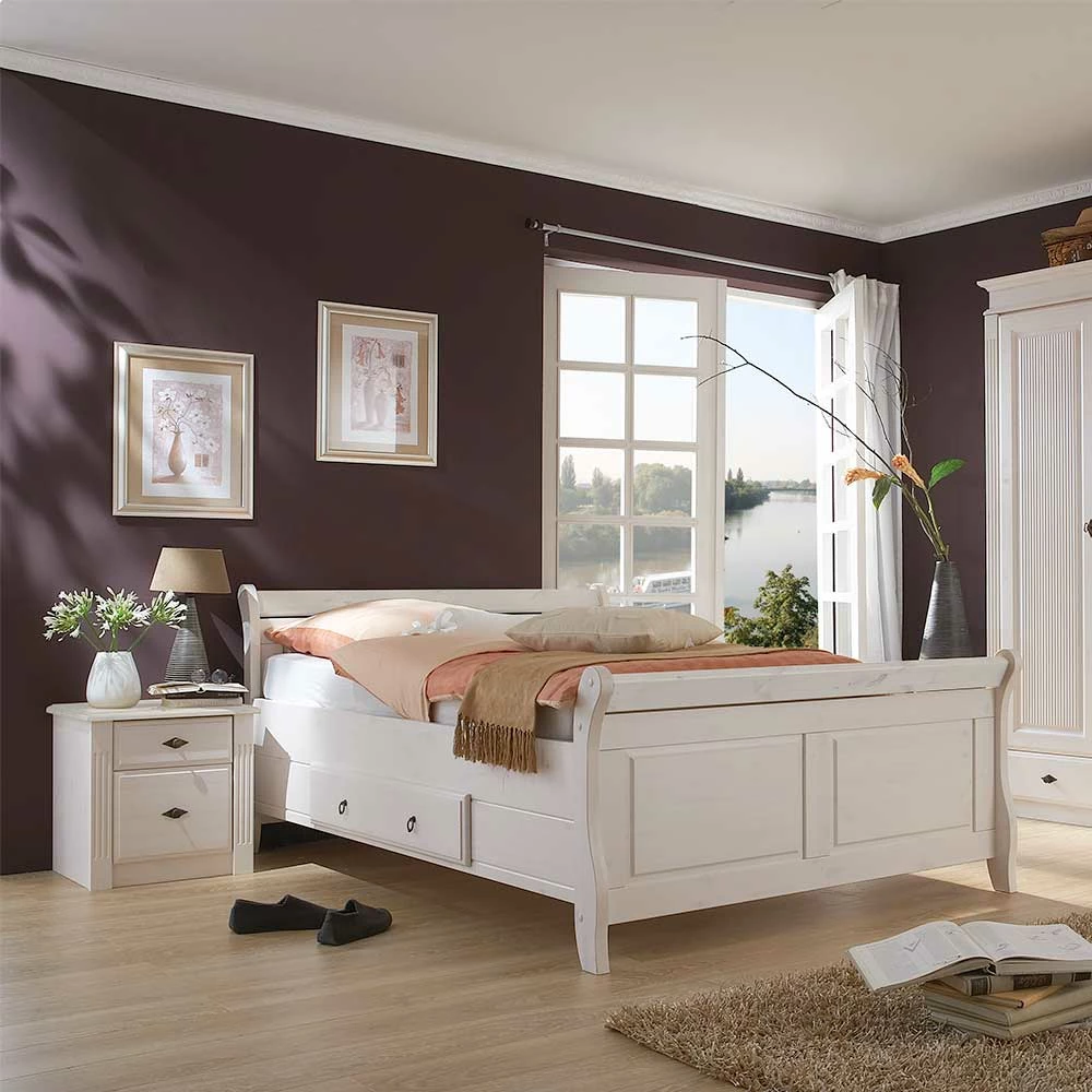 Doppelbett aus Kiefer in Weiß - Kazanova (dreiteilig) Doppelbett Aus Kiefer In Weiß - Kazanova (dreiteilig) -Massivholzbetten Shop doppelbett aus kiefer in weiss mit nachtkommoden kazanova 01