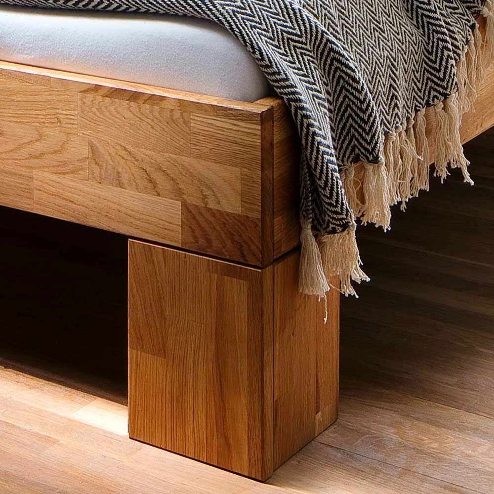 Doppelbett & Hänge-Nachttische - Clarina (dreiteilig) Doppelbett & Hänge-Nachttische - Clarina (dreiteilig) -Massivholzbetten Shop doppelbett haenge nachttische aus wildeiche massivholz clarina 02