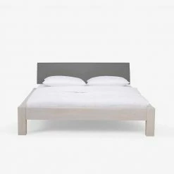 Holzbett Lagossan Aus Wildeiche Weiß Geölt 2 Holzbett Lagossan Aus Wildeiche Weiß Geölt -Massivholzbetten Shop holzbett wildeiche weiss geoelt kopfteil gepolstert mit webstoff grau lagossan 02