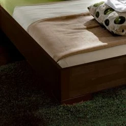 Massivholzholzbett Okrado In Nussbaumfarben 2 Massivholzholzbett Okrado In Nussbaumfarben -Massivholzbetten Shop massivholzholzbett nussbaumfarben buche okrado 02