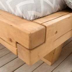 Rustikales Holzbett Mit Balkenrahmen Aus Fichte - Jaif -Massivholzbetten Shop rustikales holzbett mit balkenrahmen aus fichte holzkufen kein kopfteil jaif 02