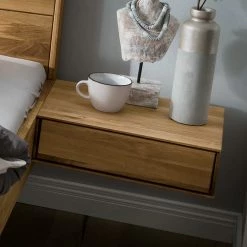 Wildeiche Bett Auf Schwebesockel - Manoz (dreiteilig) -Massivholzbetten Shop wildeiche bett auf schwebesockel mit haenge nachtkonsolen manoz 04