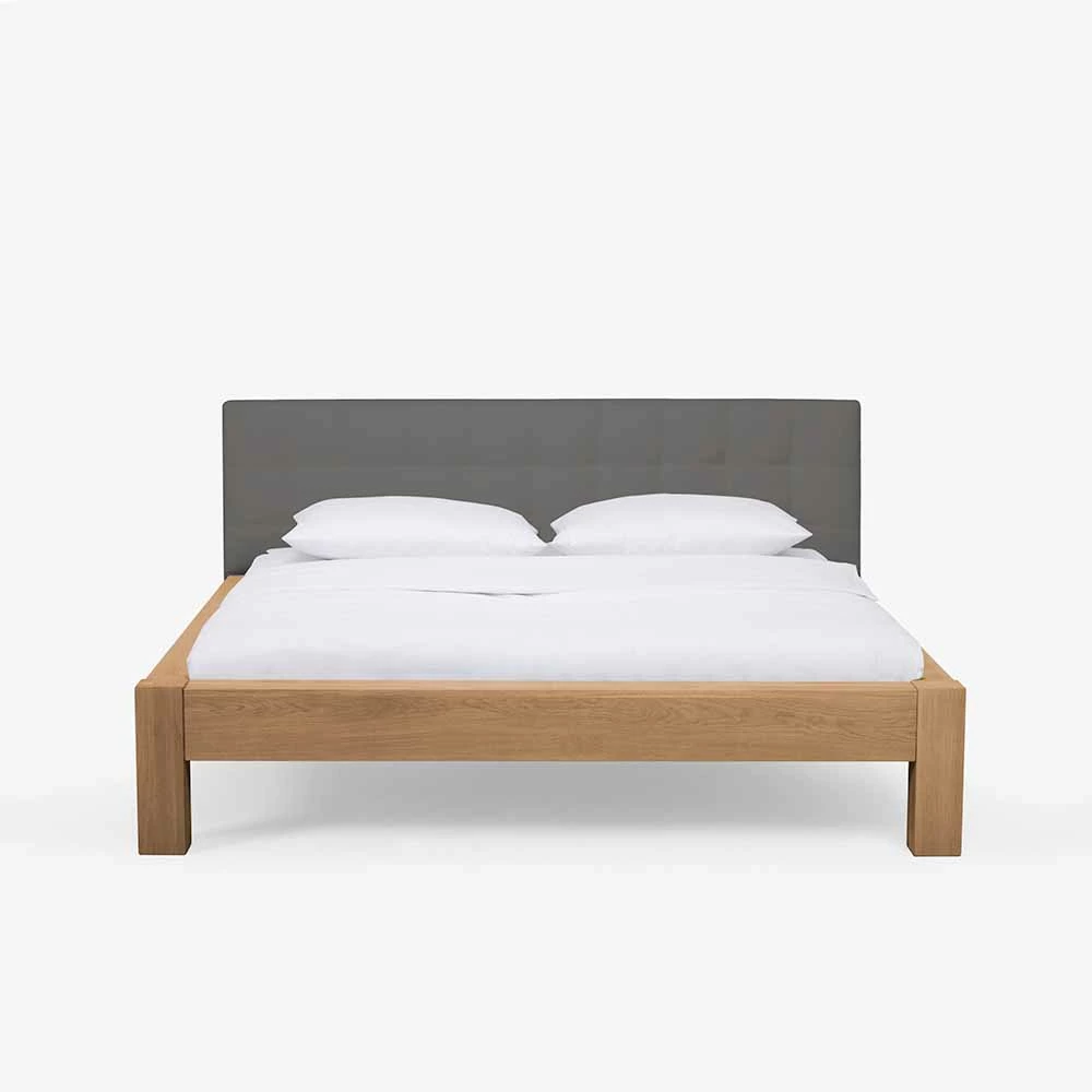 Wildeiche Doppelbett Revisiona Mit Kopfteil Grau Gepolstert 4 Wildeiche Doppelbett Revisiona Mit Kopfteil Grau Gepolstert - Image 4